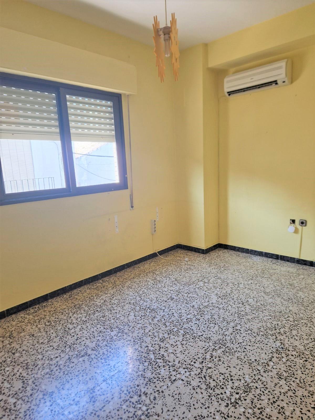 For sale of flat in Morón de la Frontera