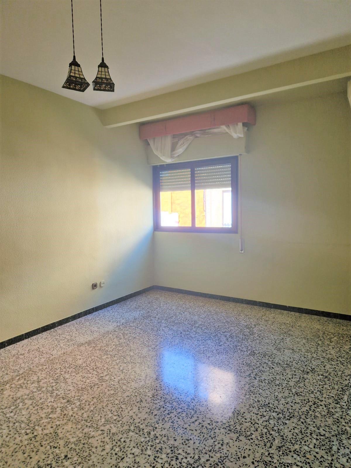 For sale of flat in Morón de la Frontera