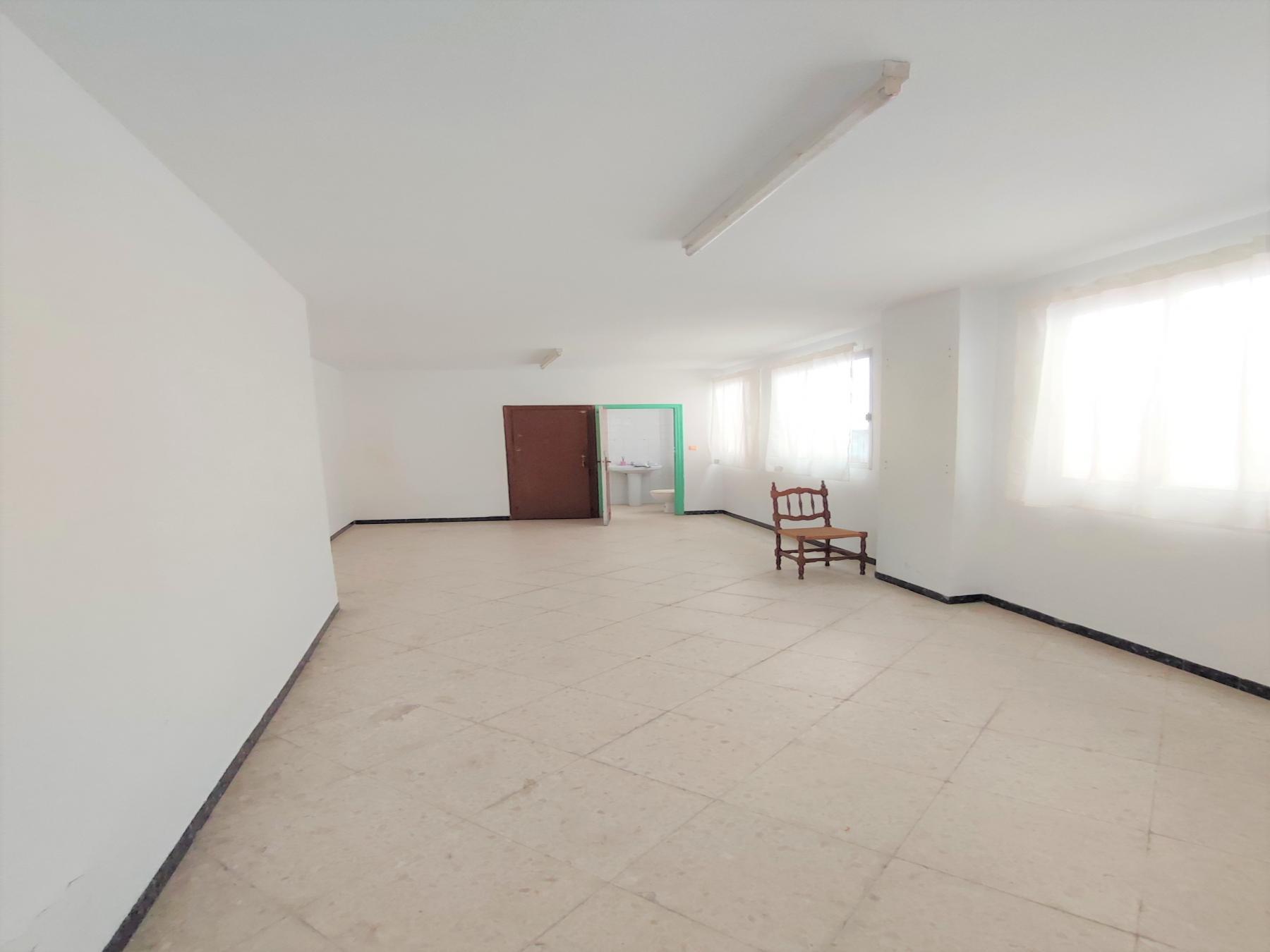 For sale of house in Morón de la Frontera