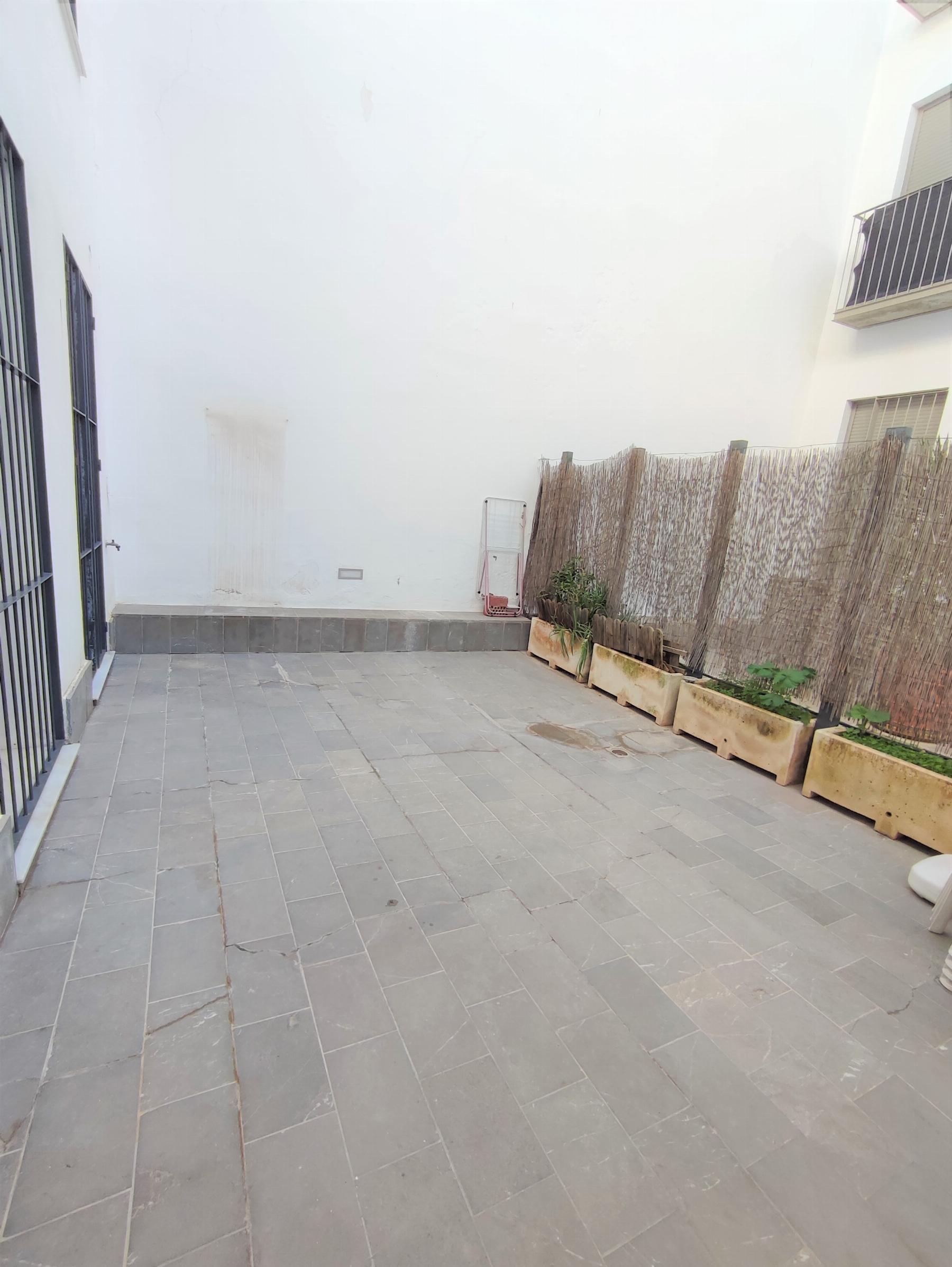 For sale of flat in Morón de la Frontera