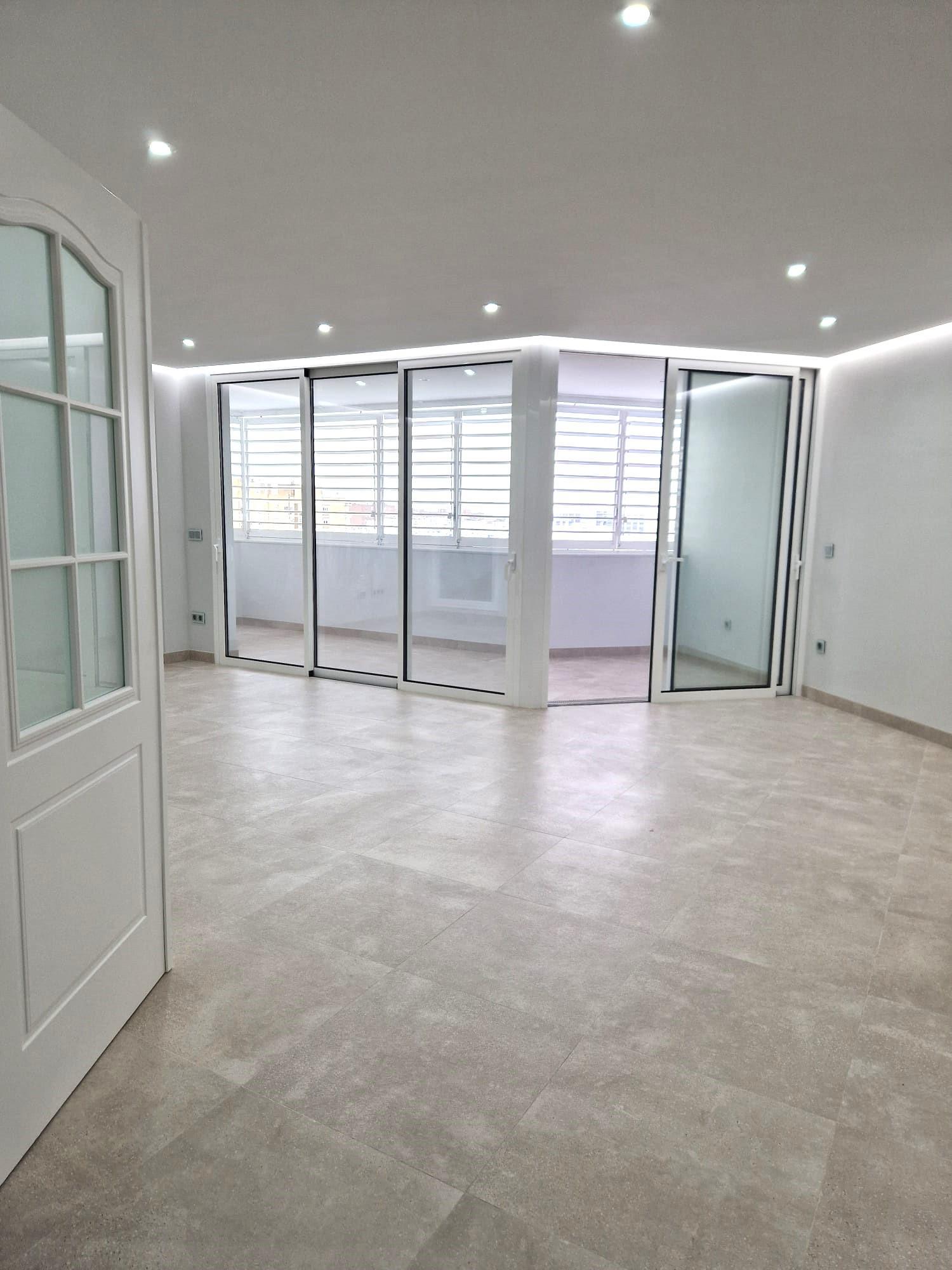 For sale of flat in Sevilla