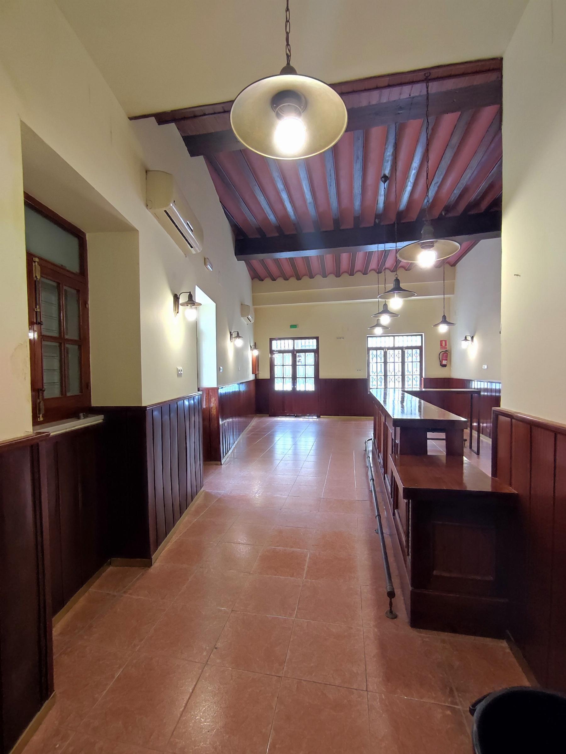 Venta de local comercial en Morón de la Frontera