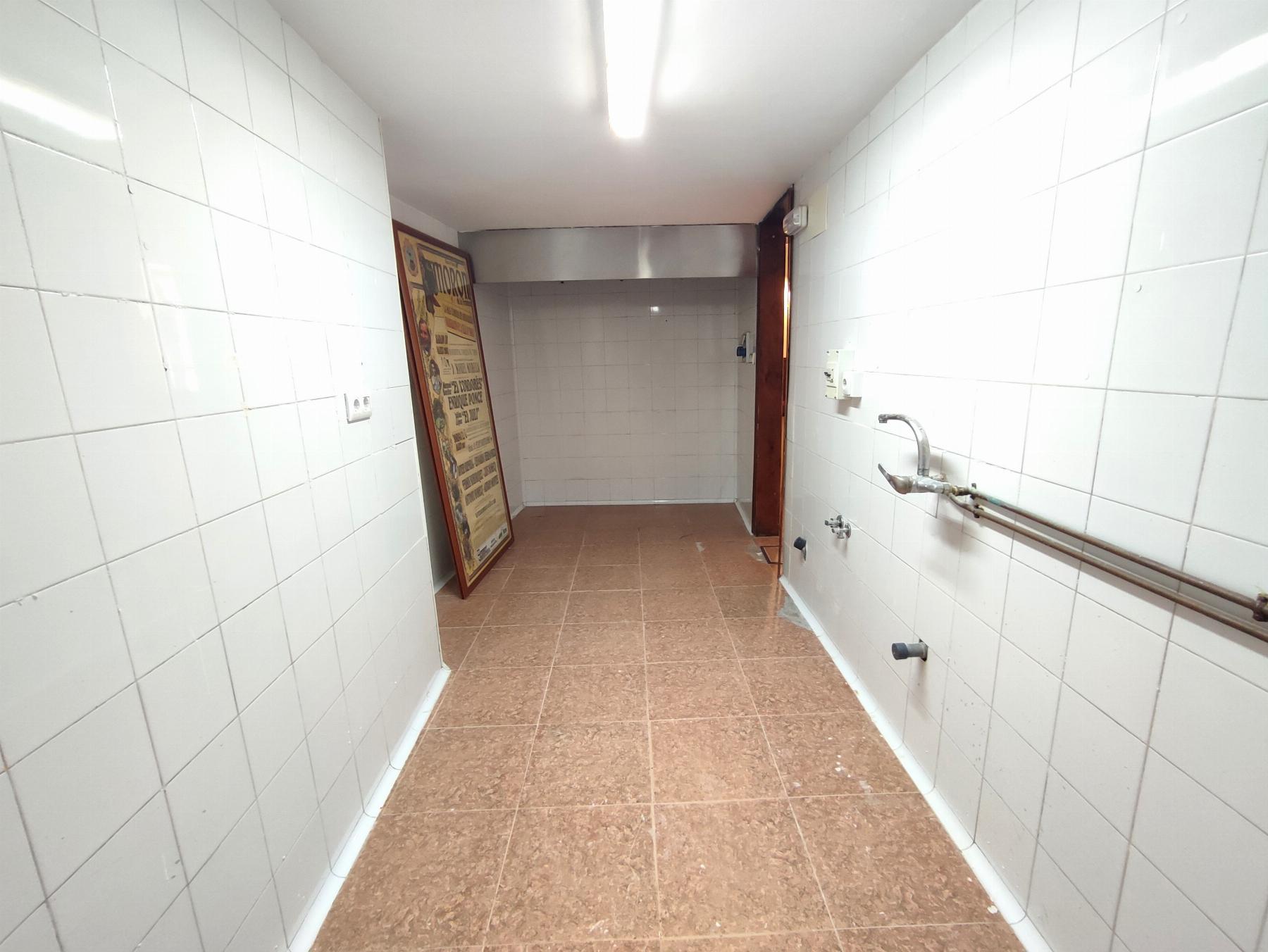 Venta de local comercial en Morón de la Frontera
