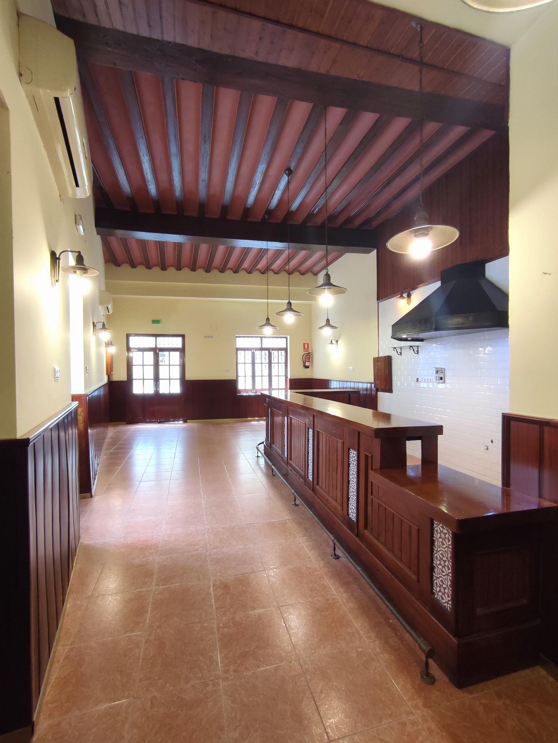 Venta de local comercial en Morón de la Frontera