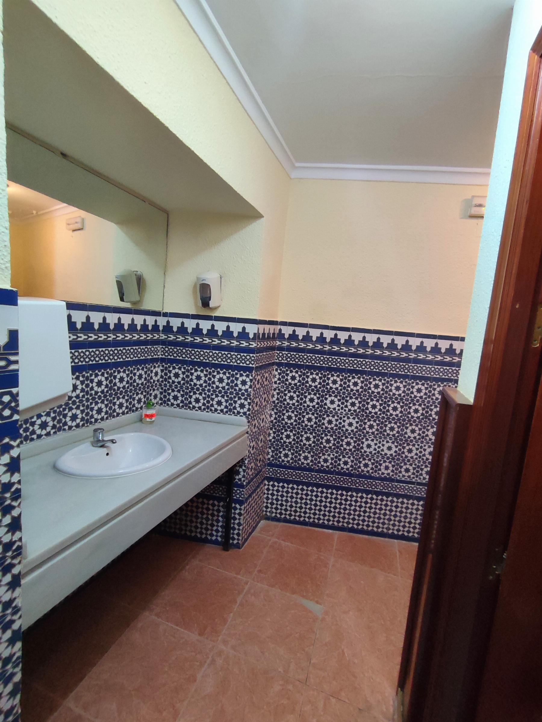 Venta de local comercial en Morón de la Frontera