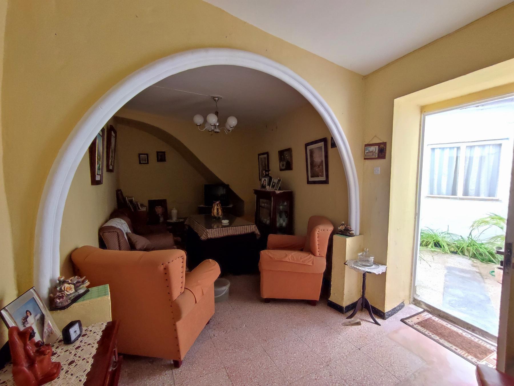 For sale of house in Morón de la Frontera