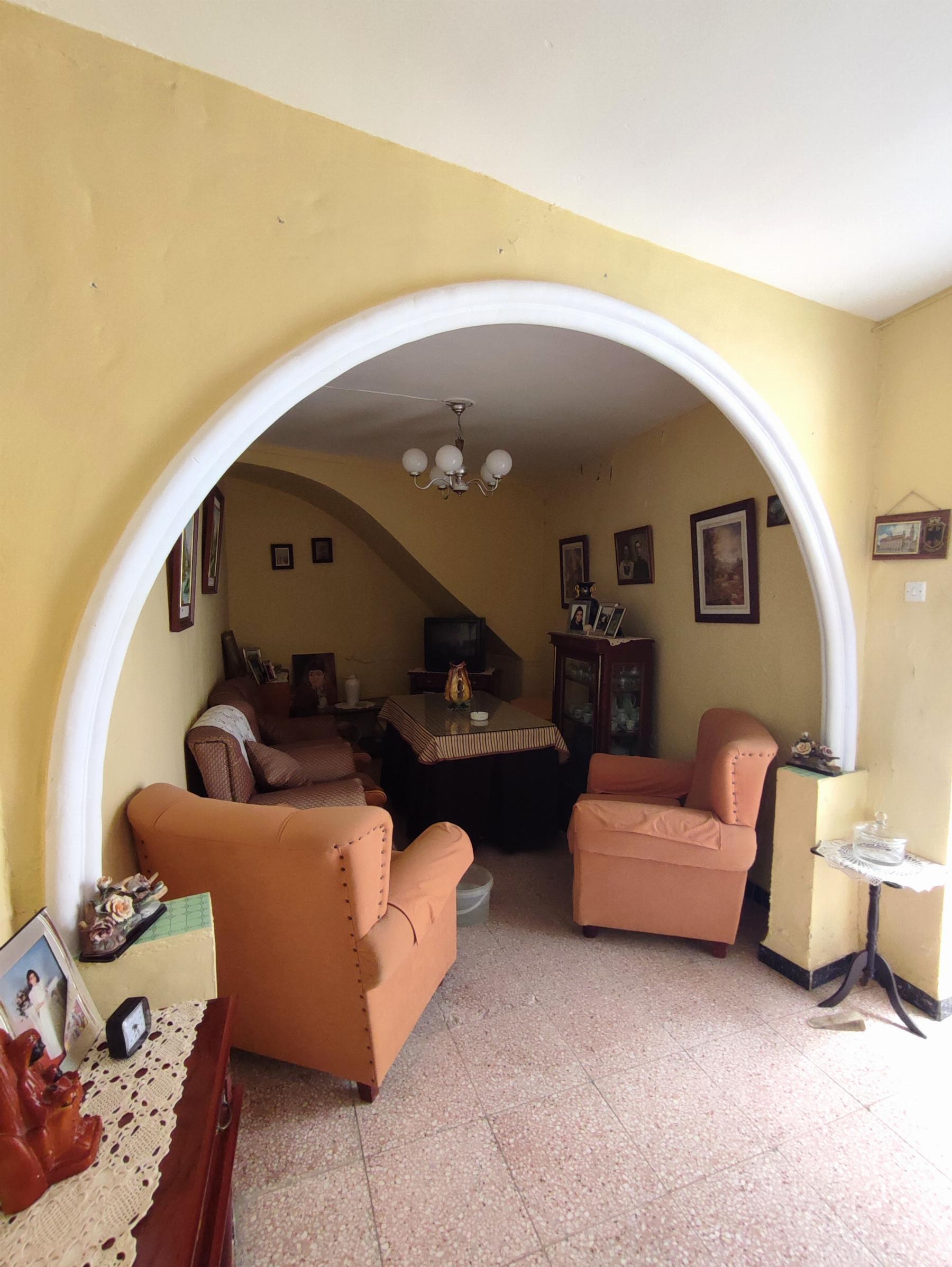 For sale of house in Morón de la Frontera
