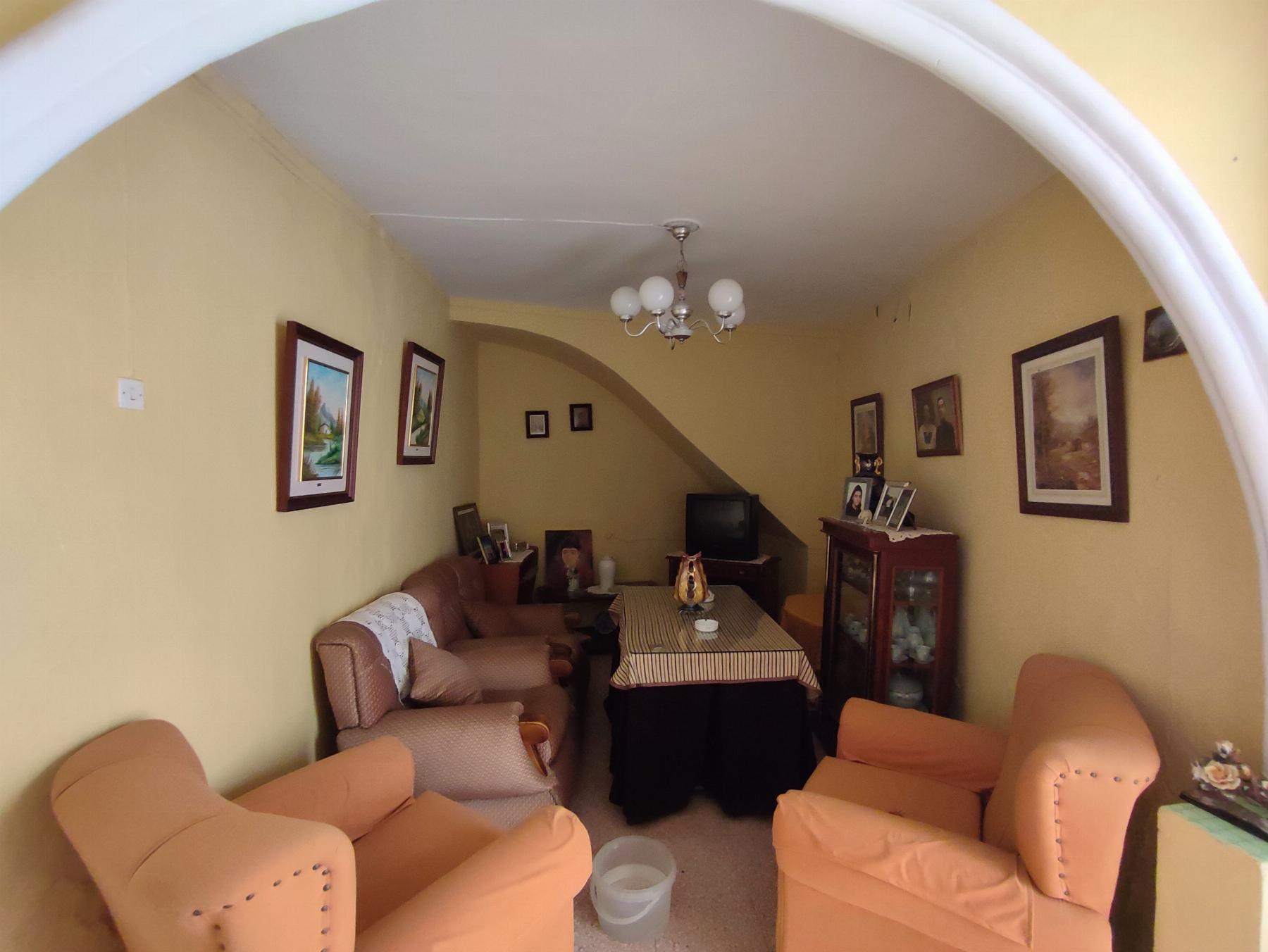 For sale of house in Morón de la Frontera