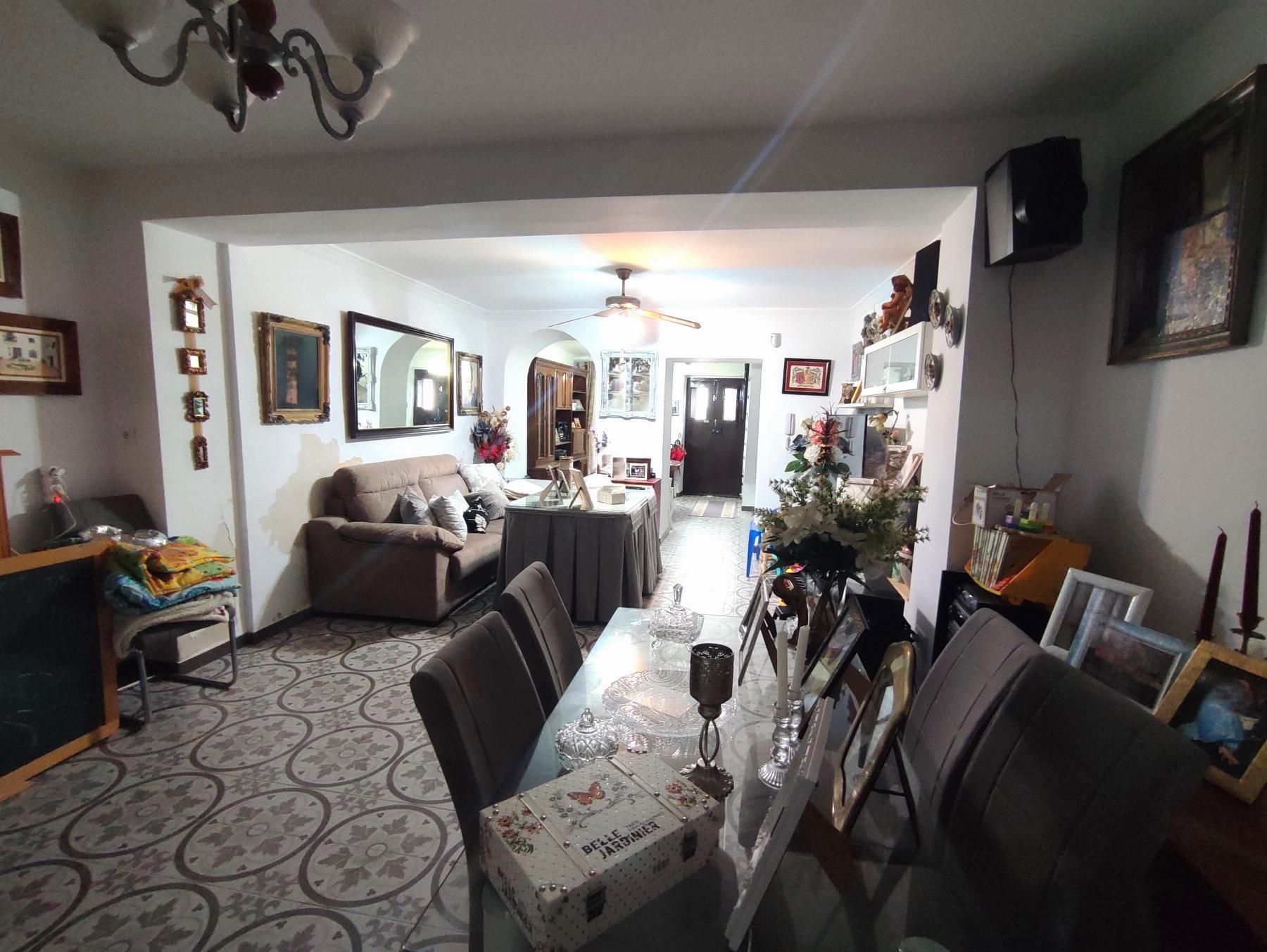 For sale of house in Morón de la Frontera