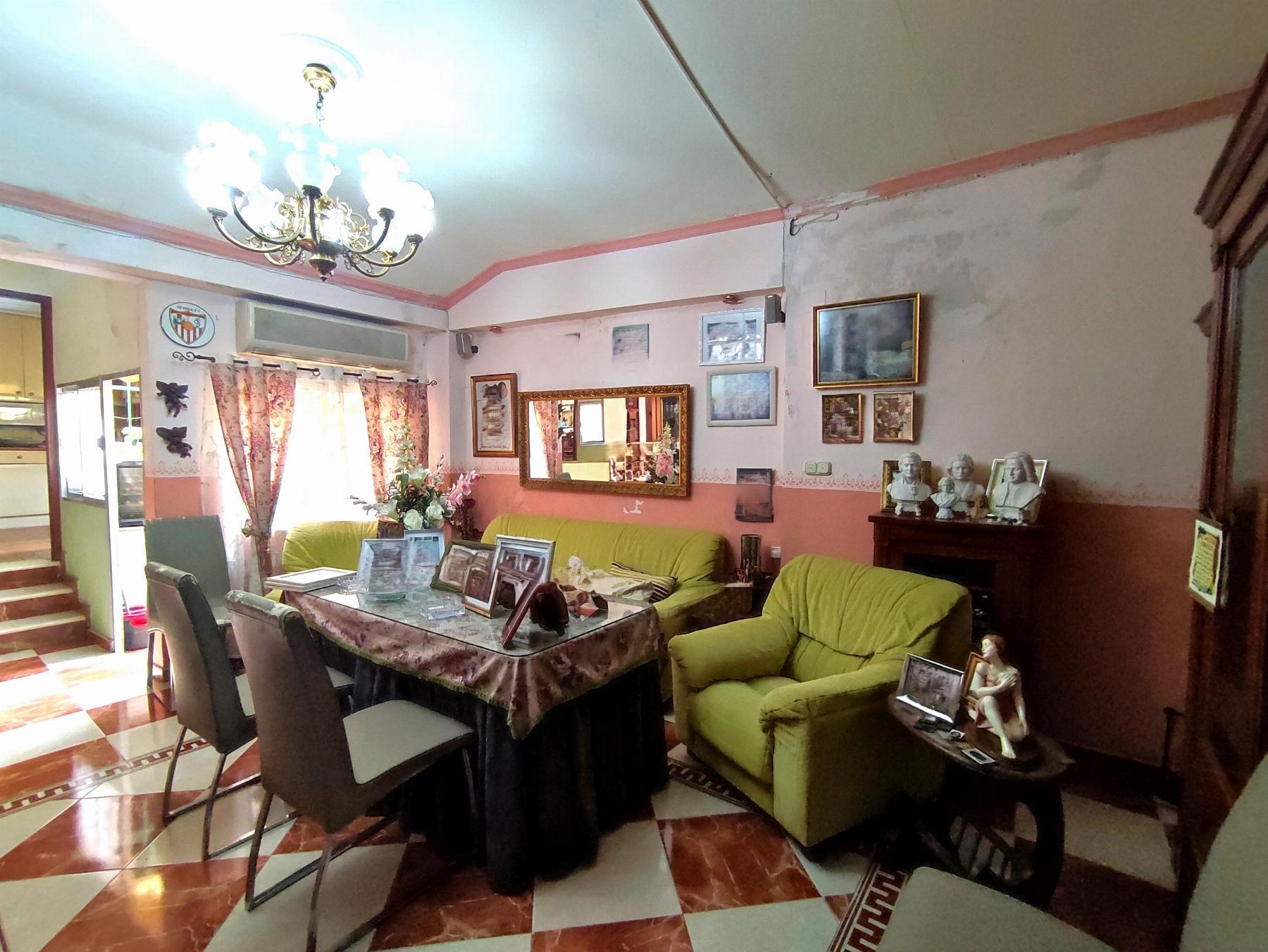 For sale of house in Morón de la Frontera
