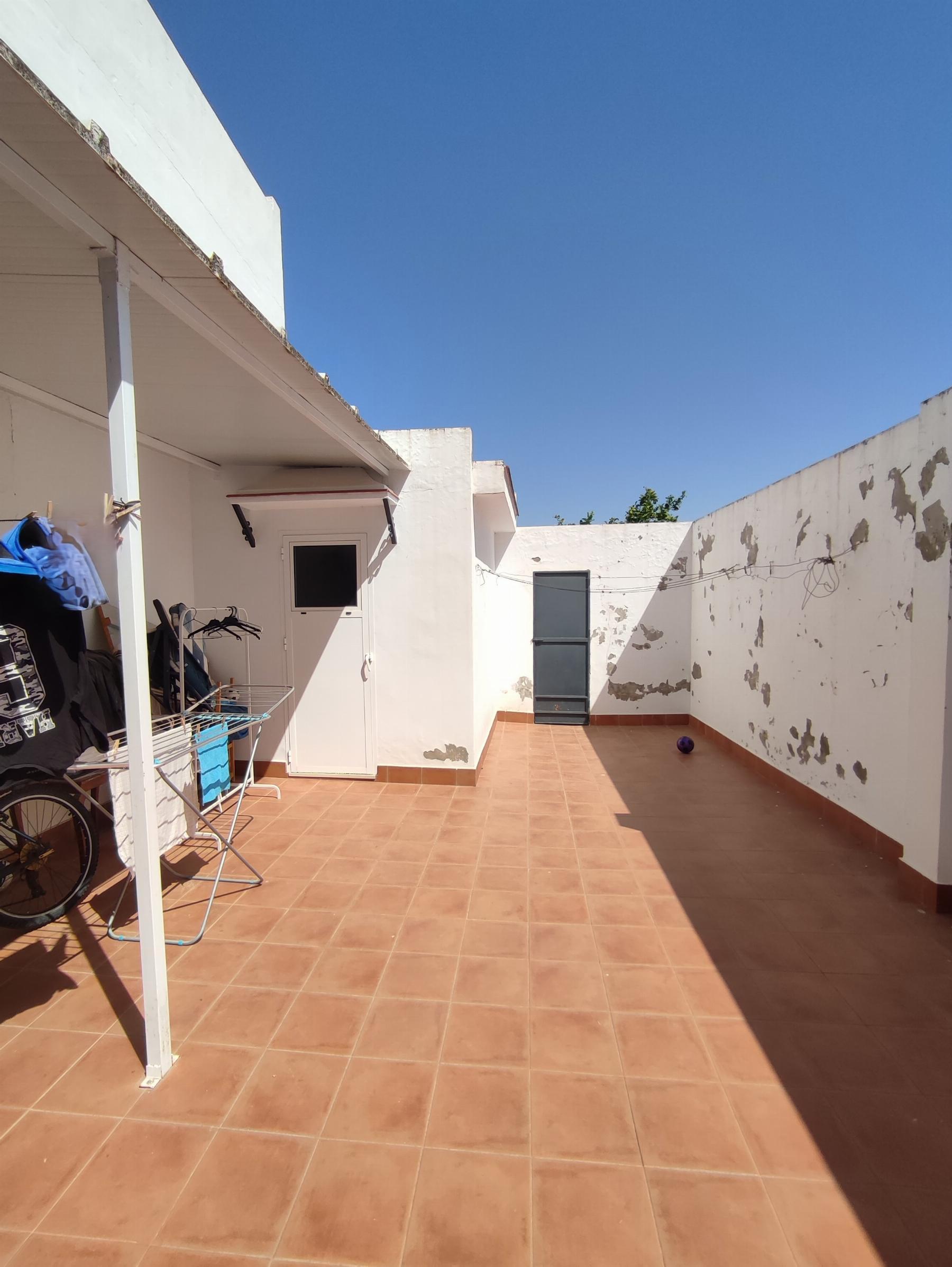 For sale of house in Morón de la Frontera
