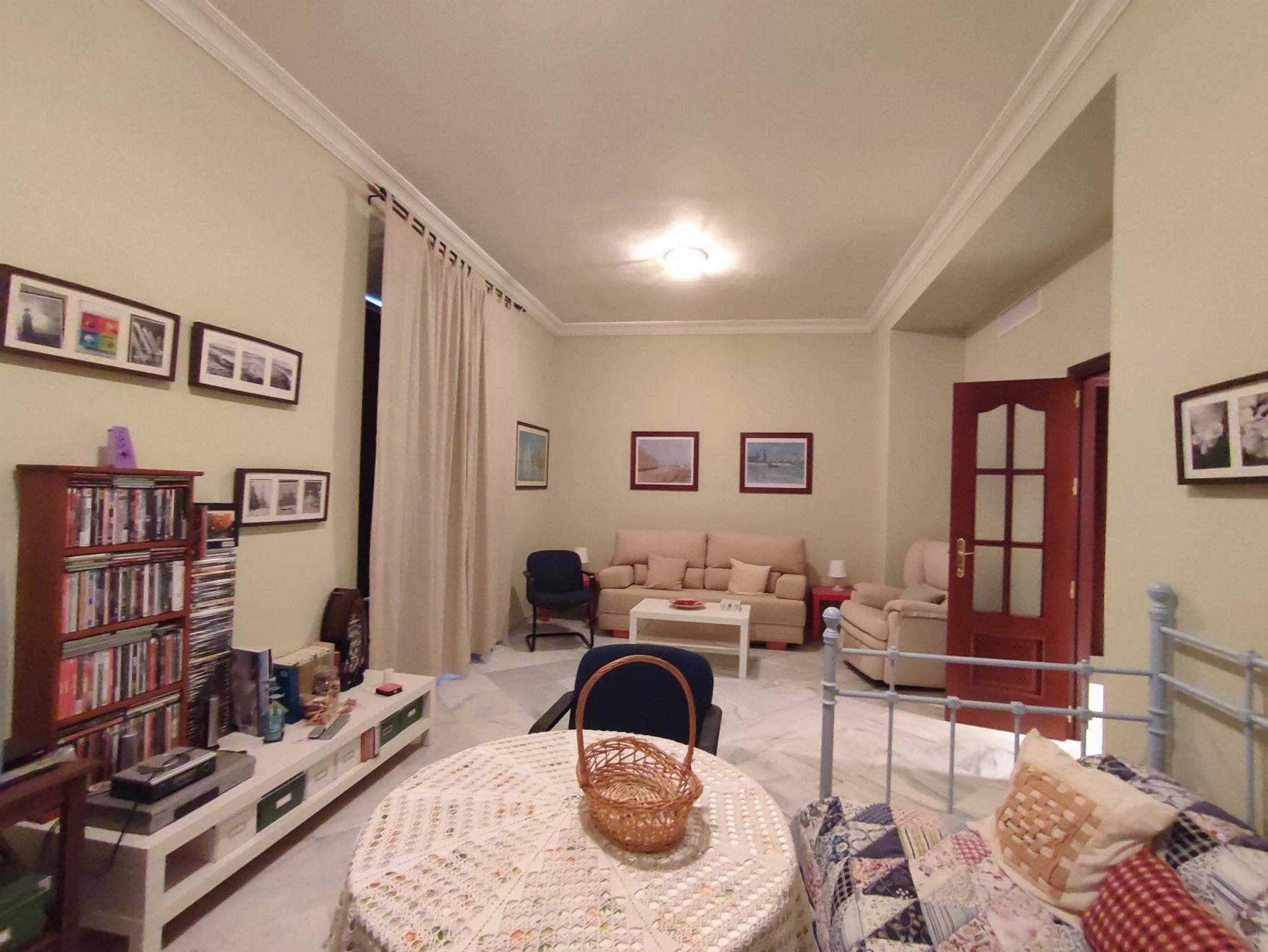 For sale of flat in Morón de la Frontera