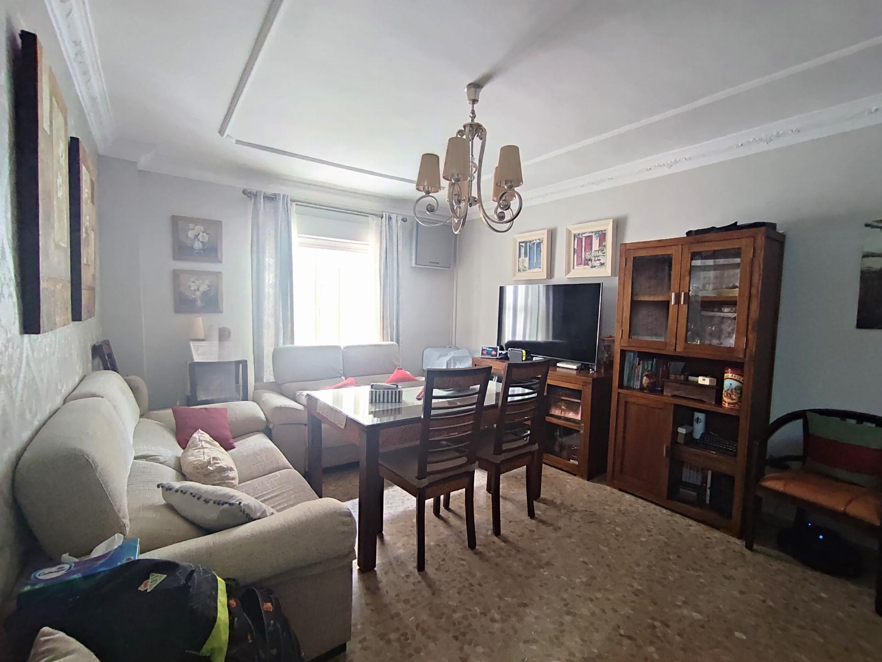 For sale of flat in Morón de la Frontera