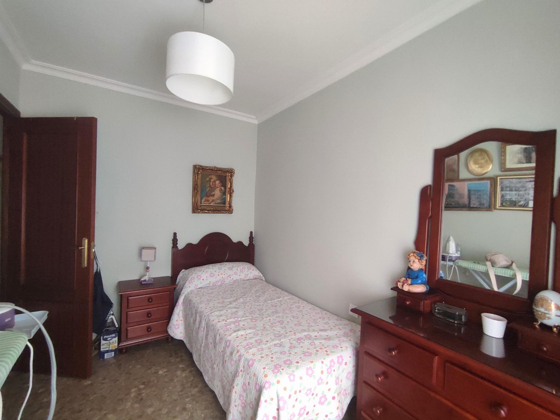 For sale of flat in Morón de la Frontera