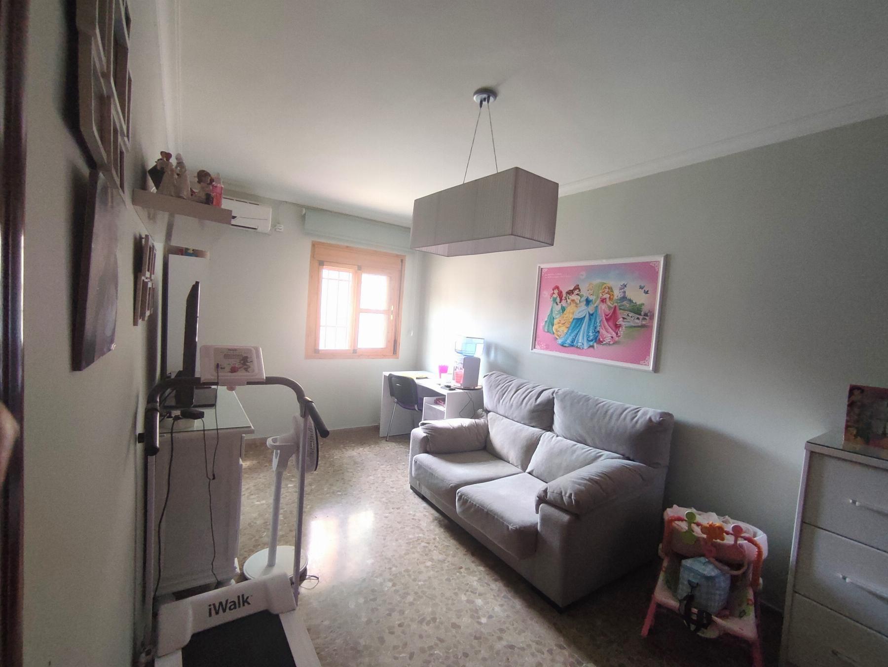 For sale of flat in Morón de la Frontera