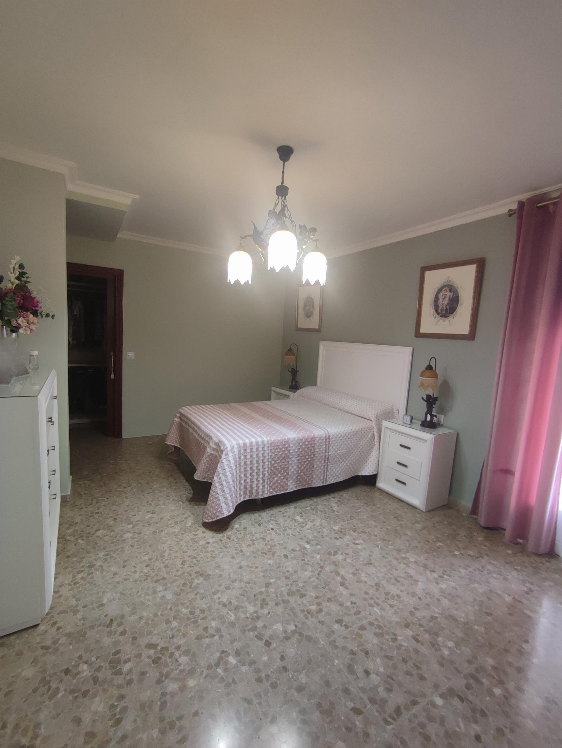 For sale of flat in Morón de la Frontera