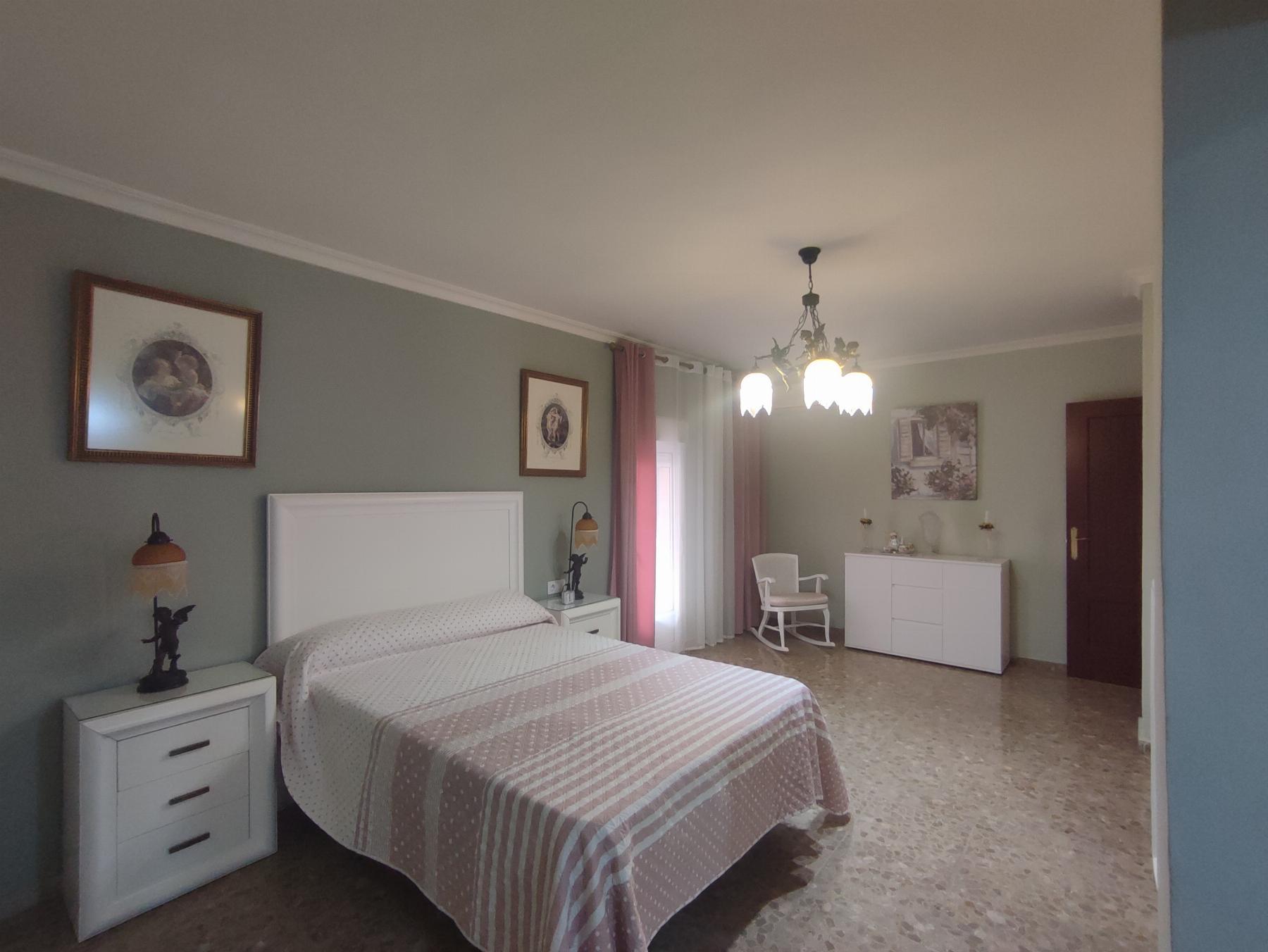 For sale of flat in Morón de la Frontera