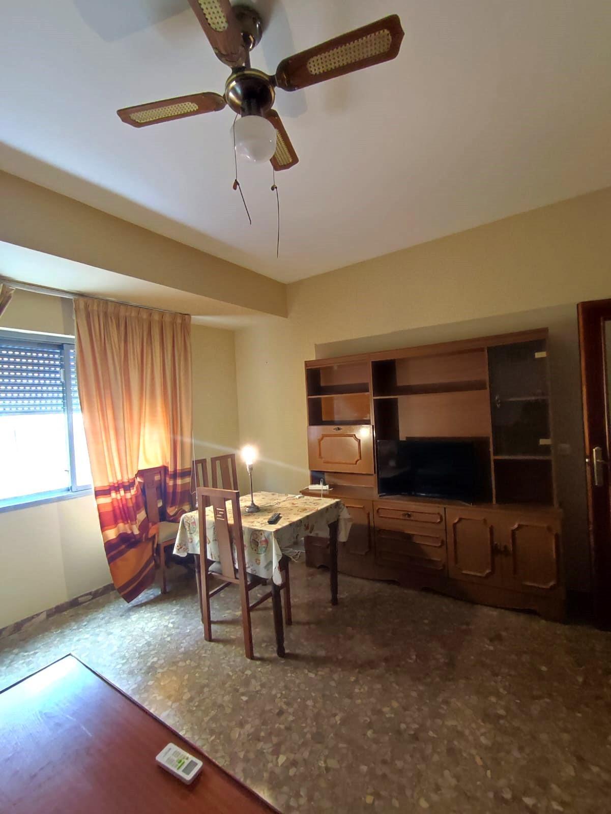 For sale of flat in Morón de la Frontera