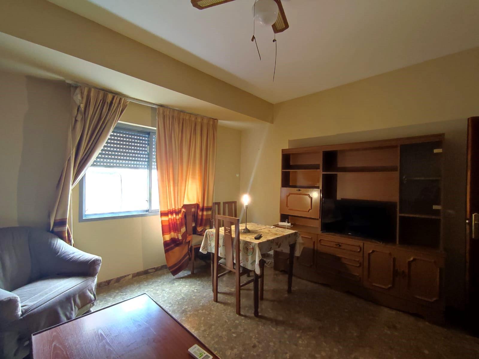 For sale of flat in Morón de la Frontera