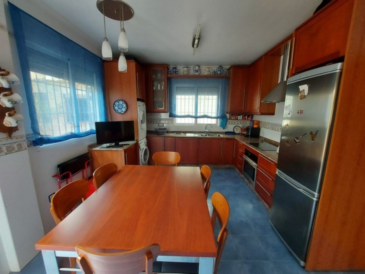 Zu verkaufen von chalet in
 Pilar de la Horadada