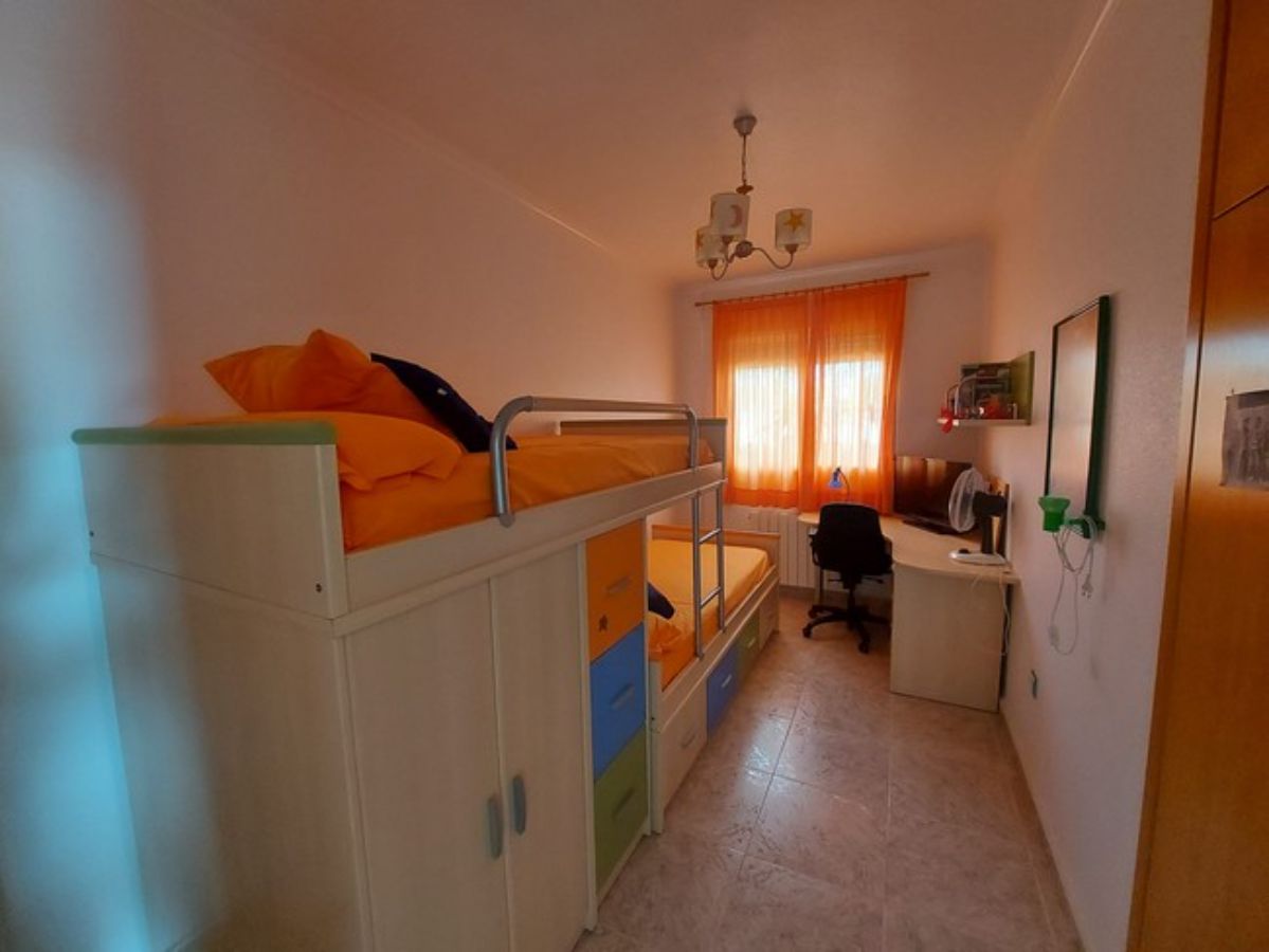 Zu verkaufen von chalet in
 Pilar de la Horadada