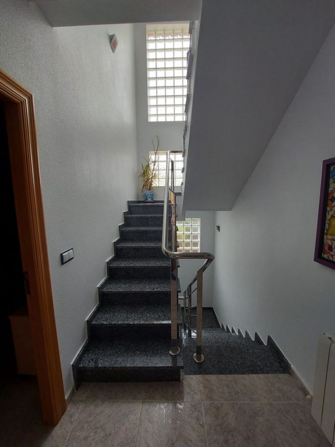 Zu verkaufen von chalet in
 Pilar de la Horadada