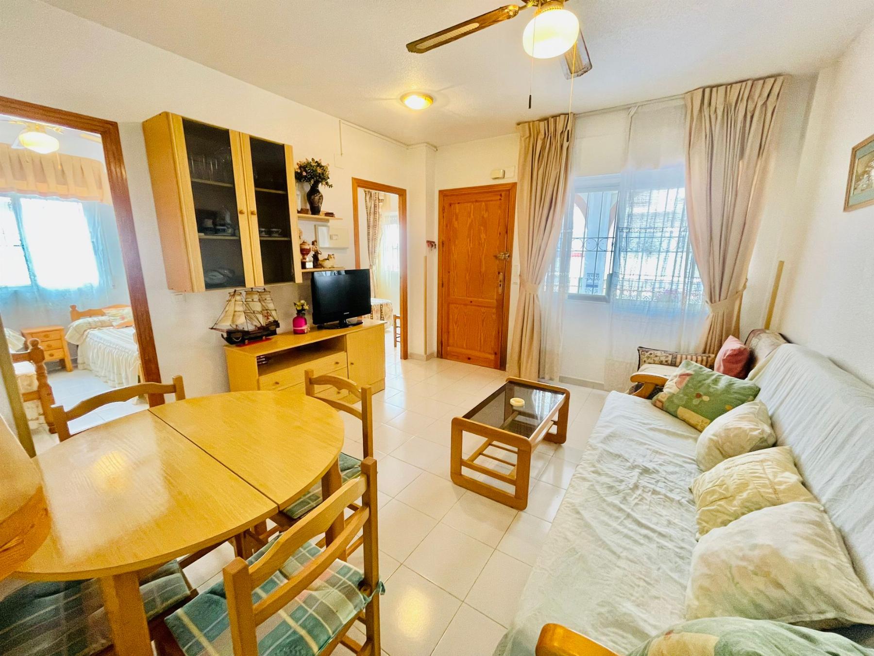 Zu verkaufen von bungalow in
 Torrevieja