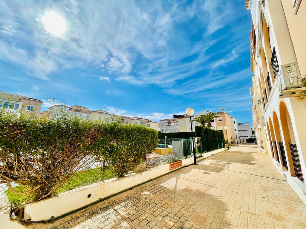 For sale of bungalow in Torrevieja