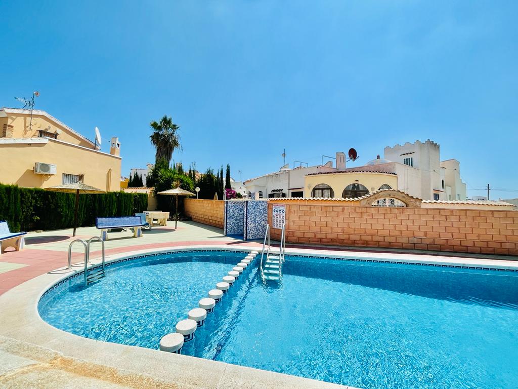 Salgai  txaleta  Orihuela Costa