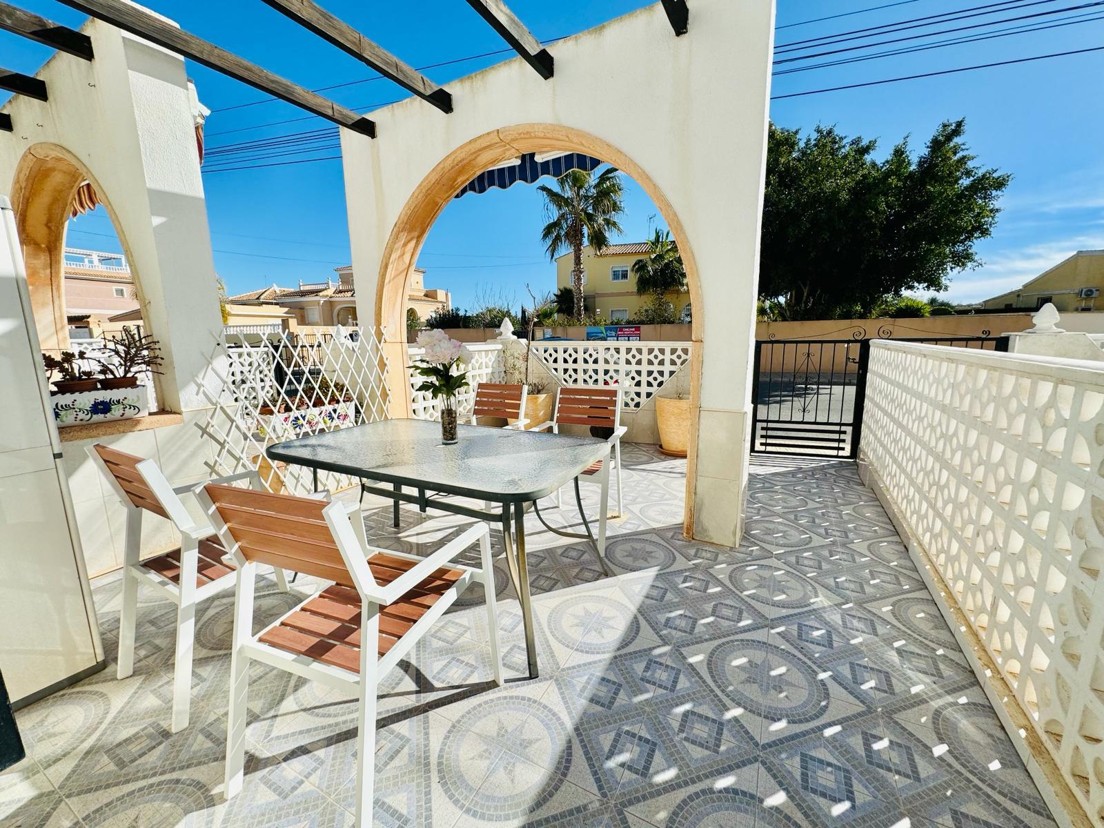 2 Schlafzimmer Townhouse in Torrevieja