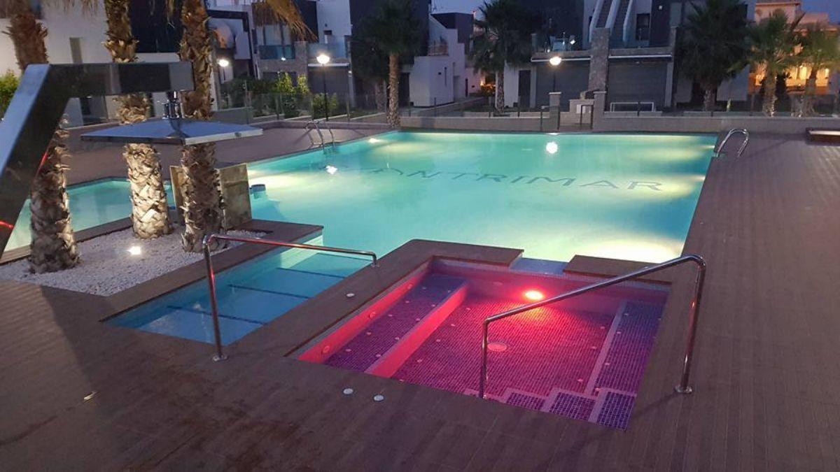 Venta de chalet en Orihuela Costa