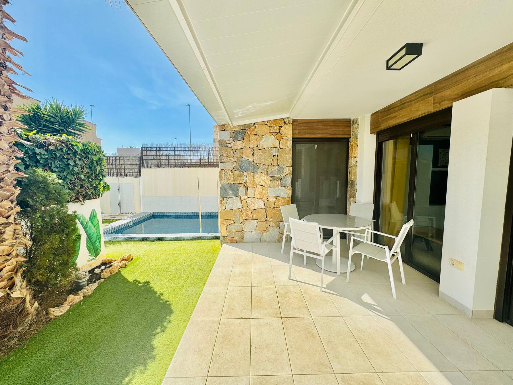 Venta de chalet en Orihuela Costa