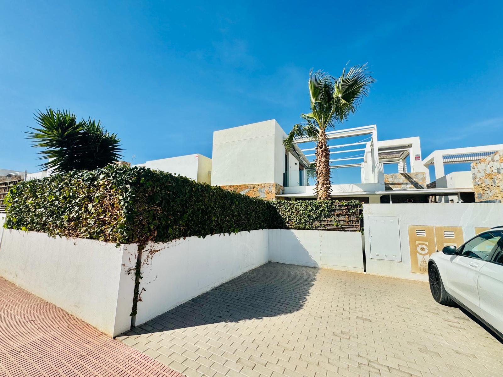 Venta de chalet en Orihuela Costa