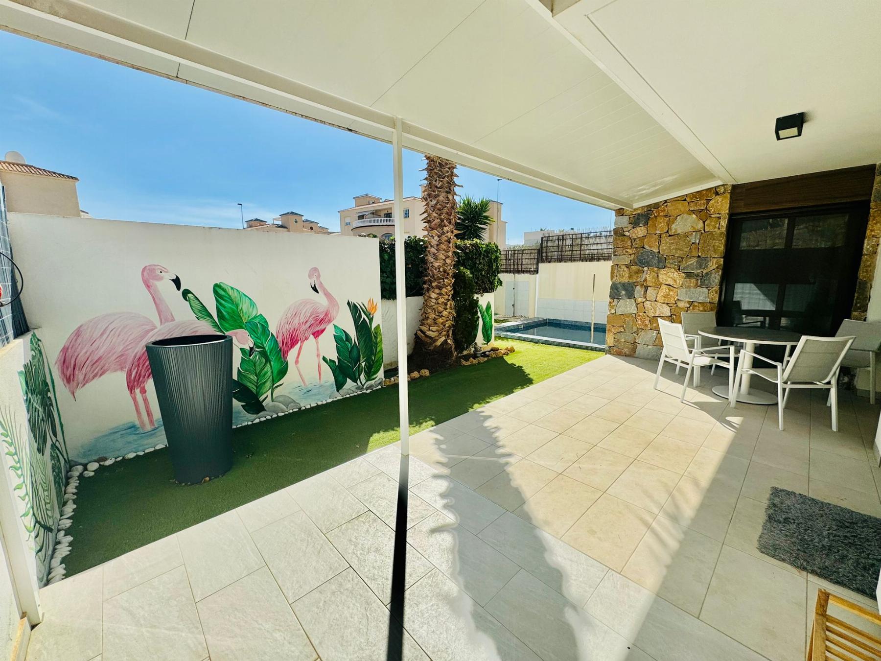 Venta de chalet en Orihuela Costa