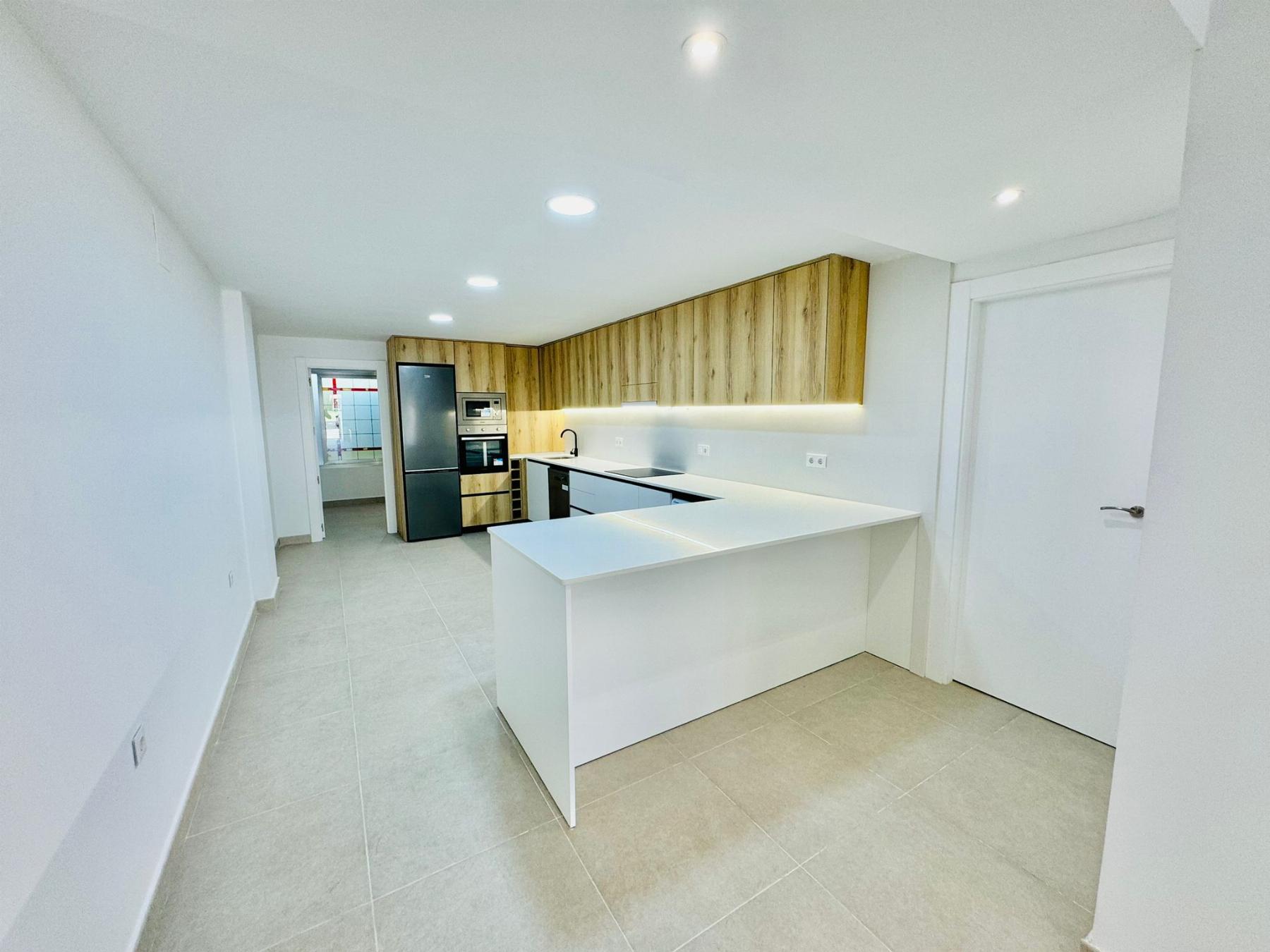 For sale of apartment in Guardamar del Segura