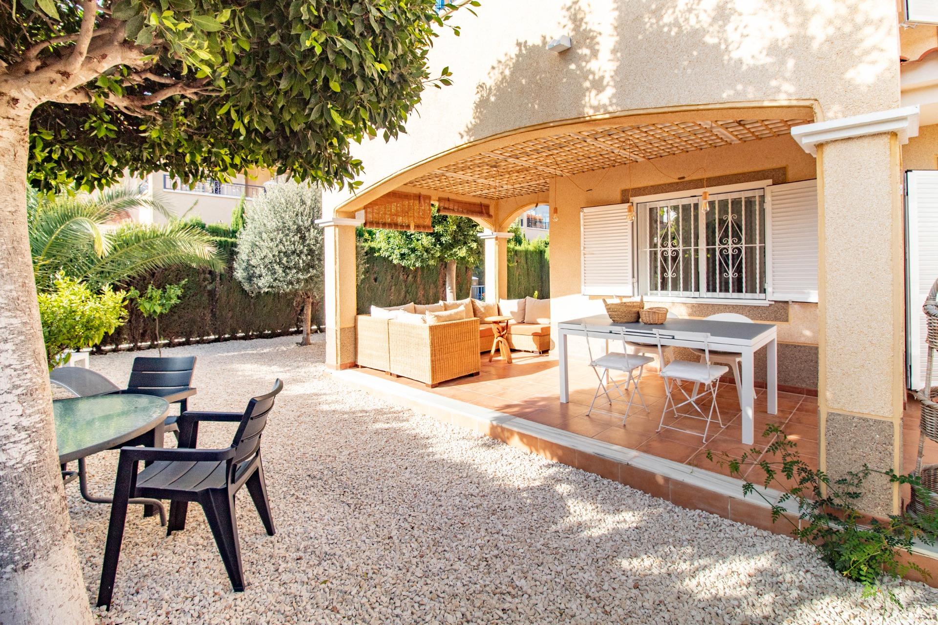 For sale of house in Pilar de la Horadada