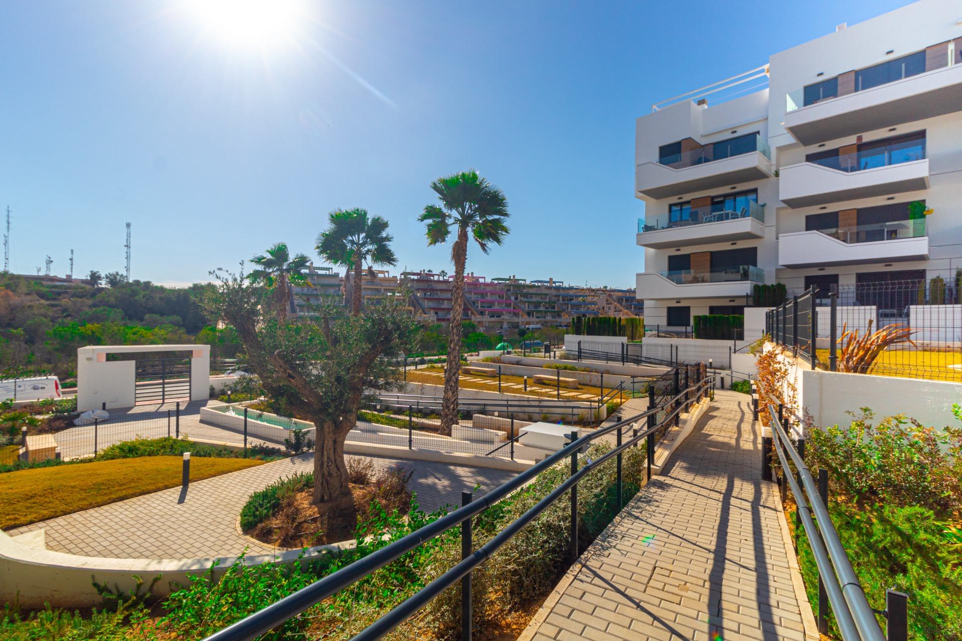 For sale of penthouse in Orihuela Costa