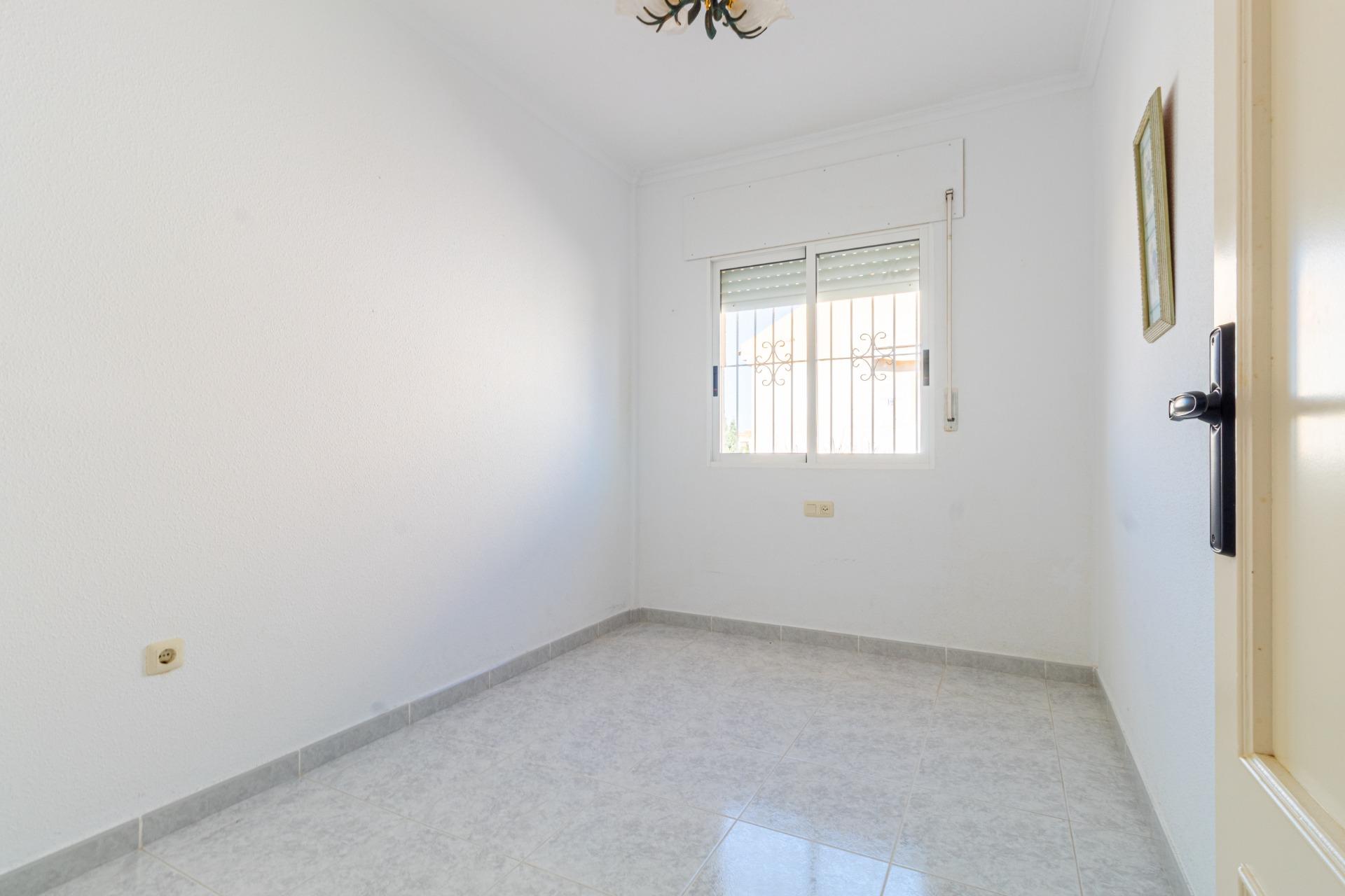 بيع من الشاليه في Torrevieja