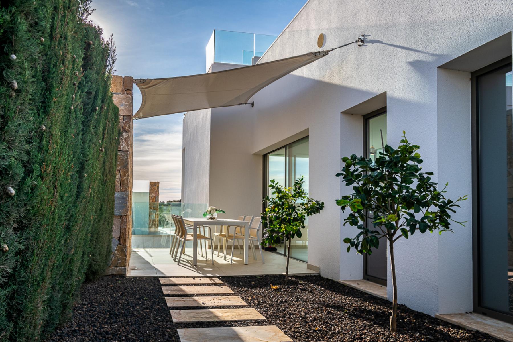 For sale of villa in Orihuela Costa