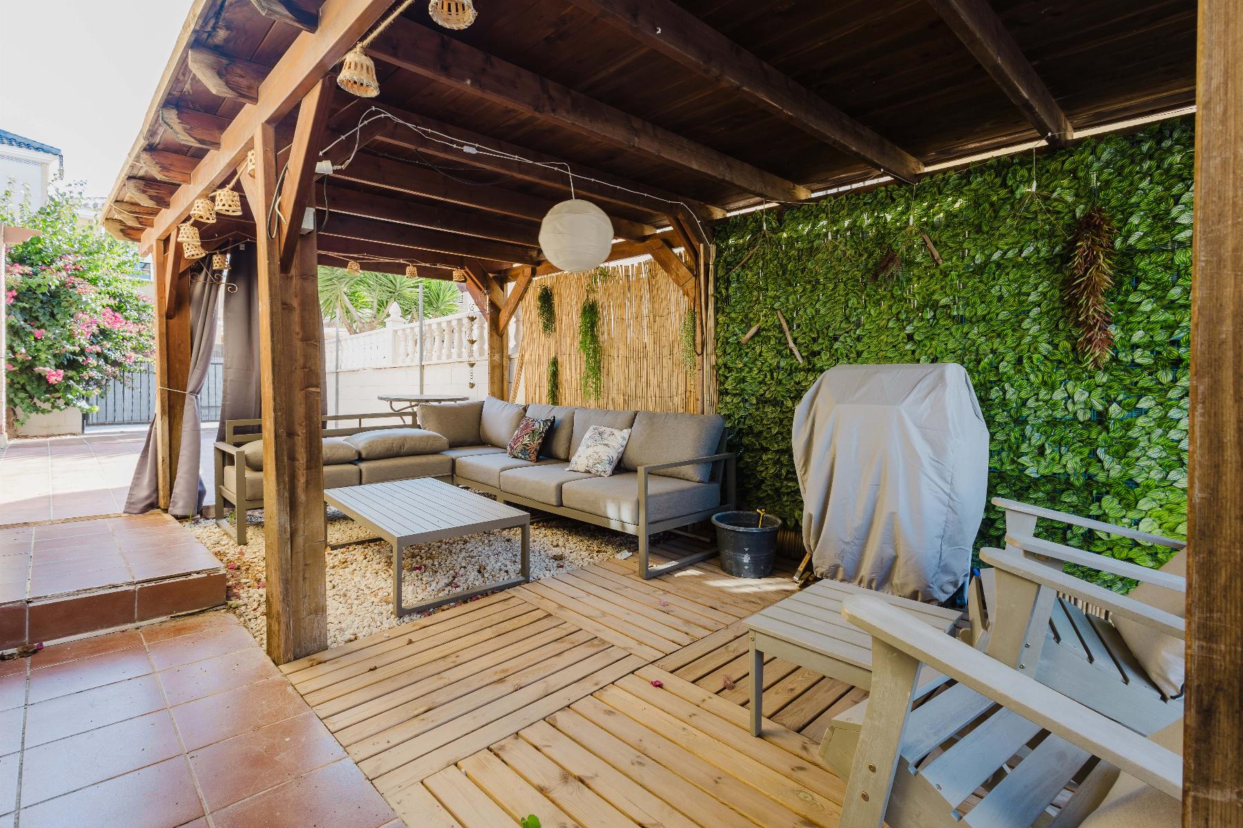 Property Image 4 Property Image 4