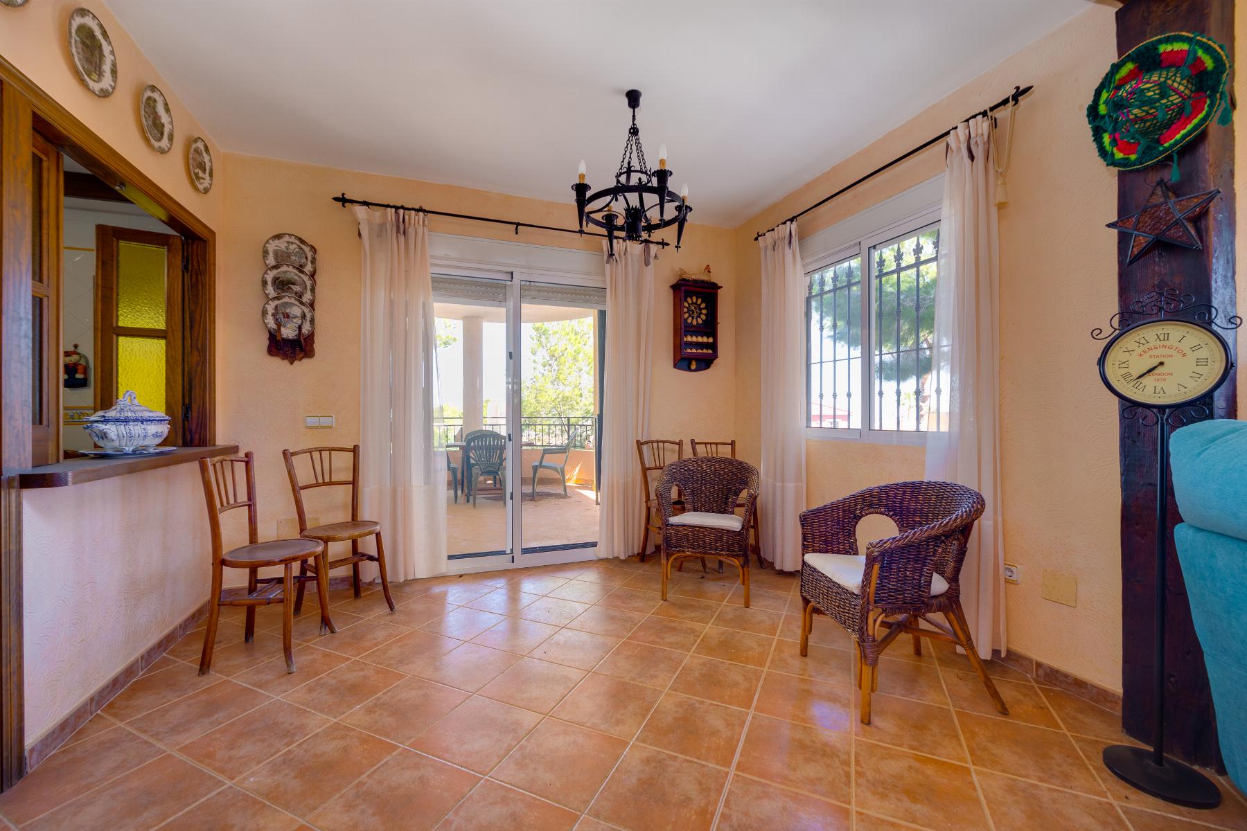 Venta de chalet en San Miguel de Salinas