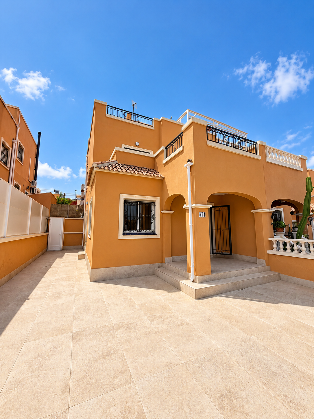 Venta de chalet en Orihuela Costa