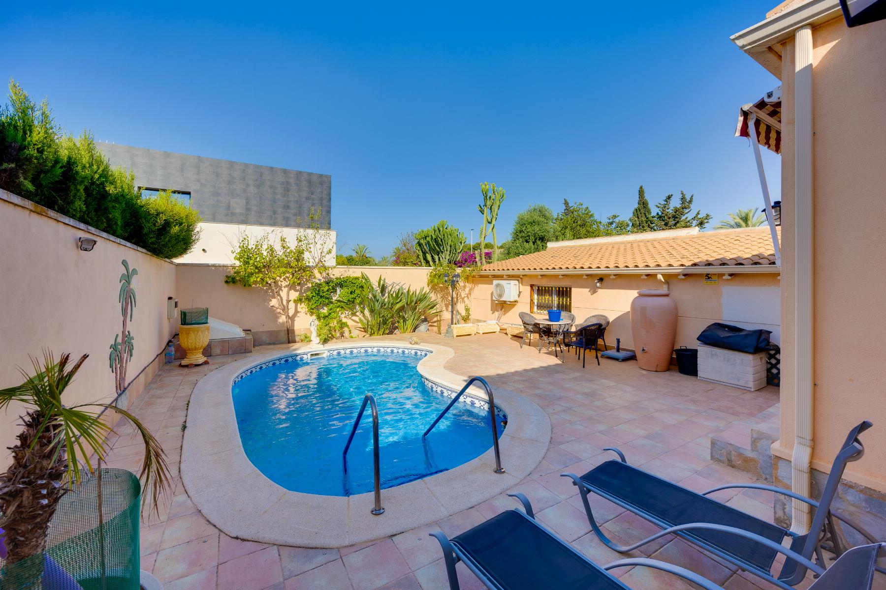 Venta de chalet en Torrevieja