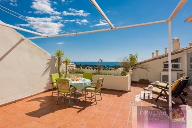 For sale of penthouse in Marbella