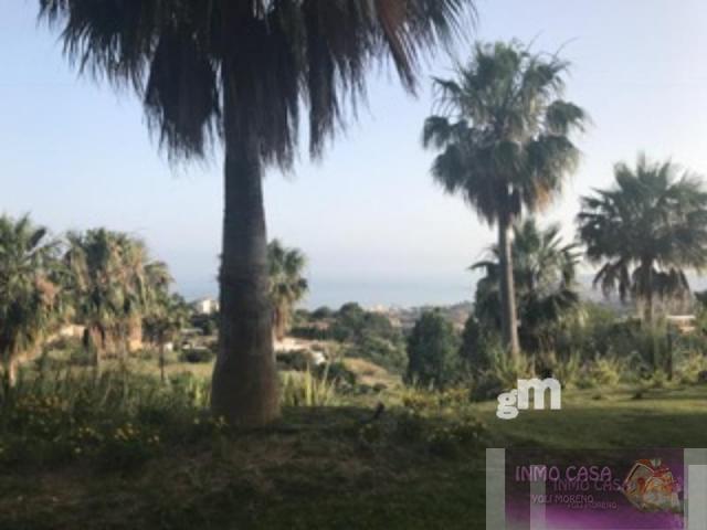 Venta de piso en Benalmádena