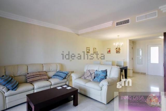 For rent of duplex in Estepona