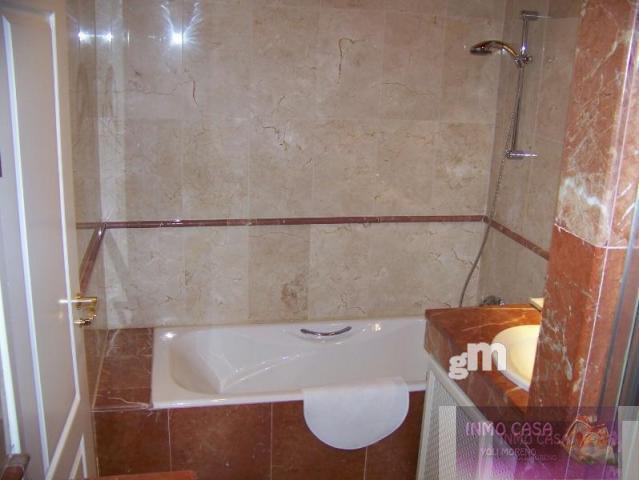 For sale of flat in Estepona