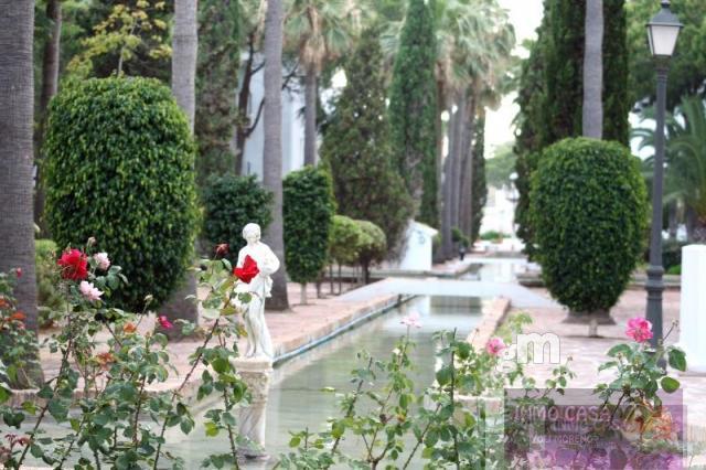 For sale of apartment in Estepona