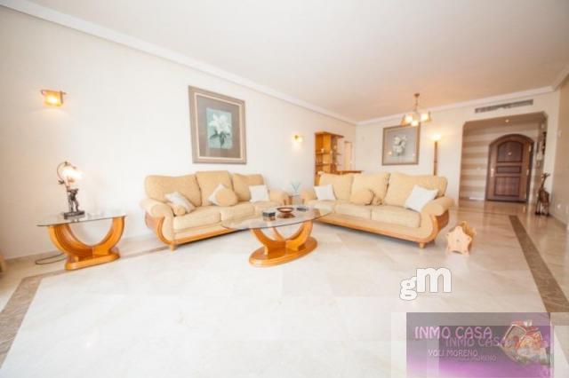 For sale of apartment in Marbella