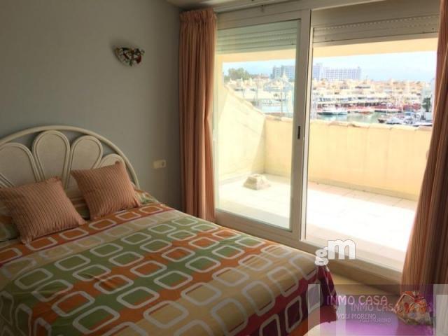 For sale of penthouse in Benalmádena